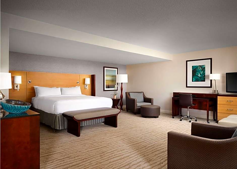 Sonesta Redondo Beach & Marina