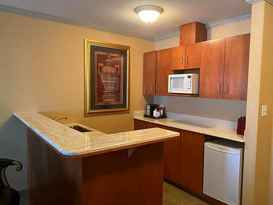 Merit Hotel & Suites