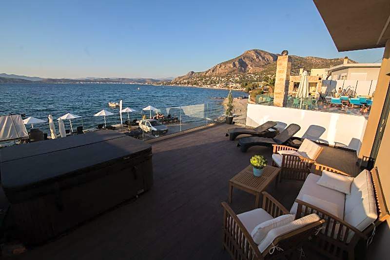 Aianteion Bay Luxury Hotel & Suites