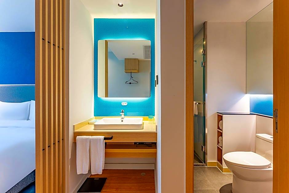 Holiday Inn Express Wuxi East Station By IHG