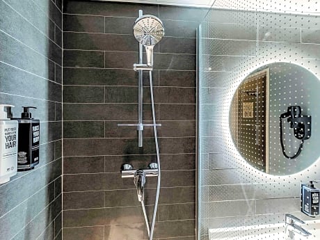 Renovated Superior Room with 1 Sweet Double Size Bed