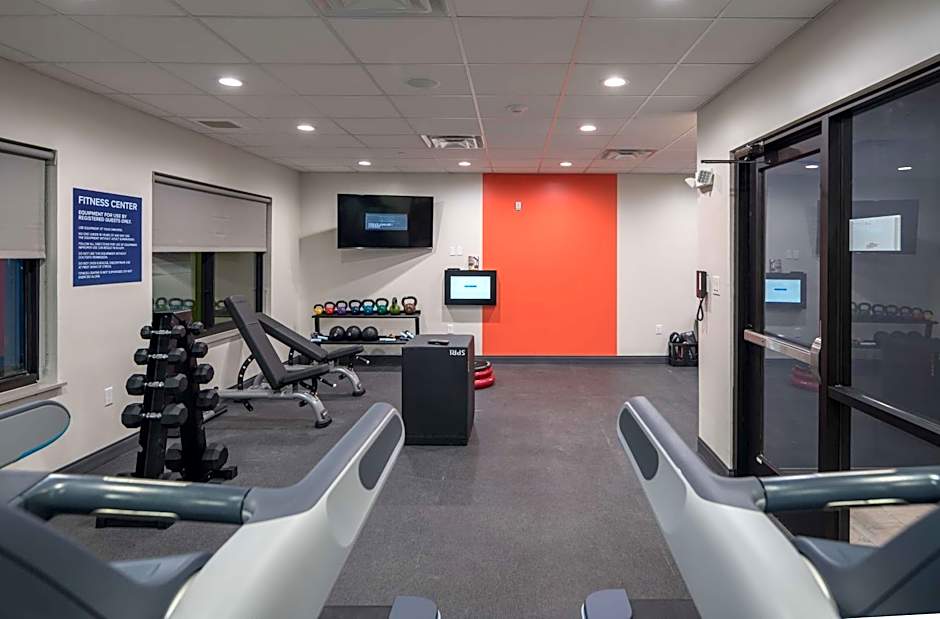 Tru by Hilton Garland, TX