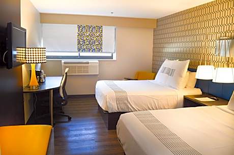 2 Queen Beds Nsmk Siggel Micrfg Indpcf Wkdesk Hispd Full Breakfast