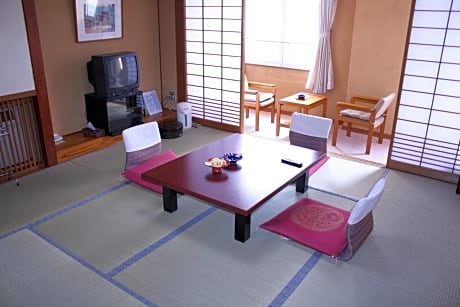 Japanese-Style Standard Family Room