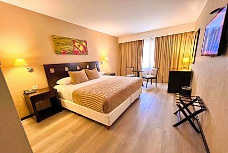 1 King Bed Superior Room Non-Smoking