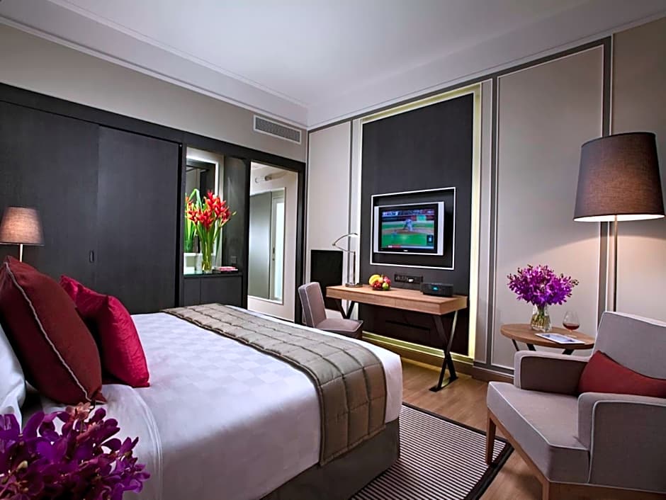 Photo 1 of 6 of Club Premier 2 Beds