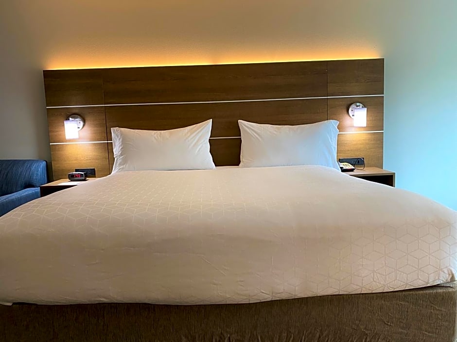 Holiday Inn Express Hotel & Suites Somerset Central By IHG