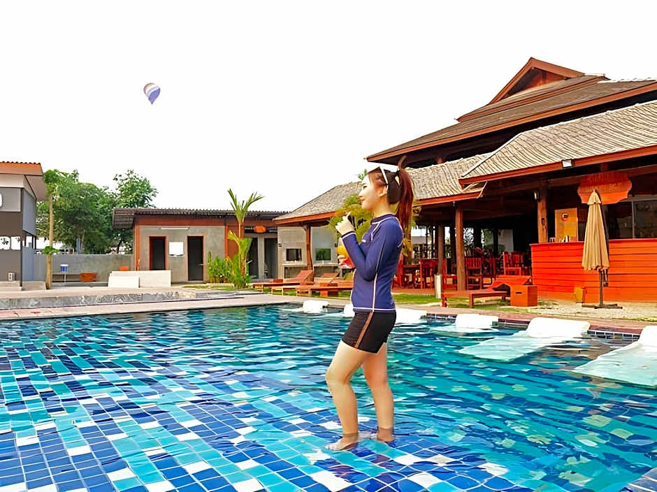 Lisha Grand Hotel