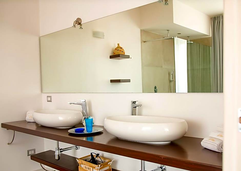 Max Luxury Suite - Servizio Spiaggia Inclusa