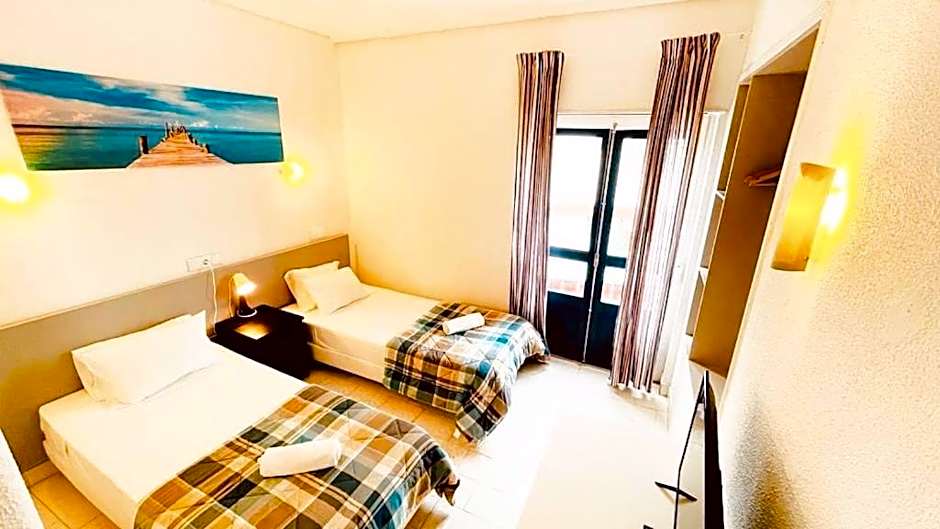 Central Atlantic Beach Guesthouse