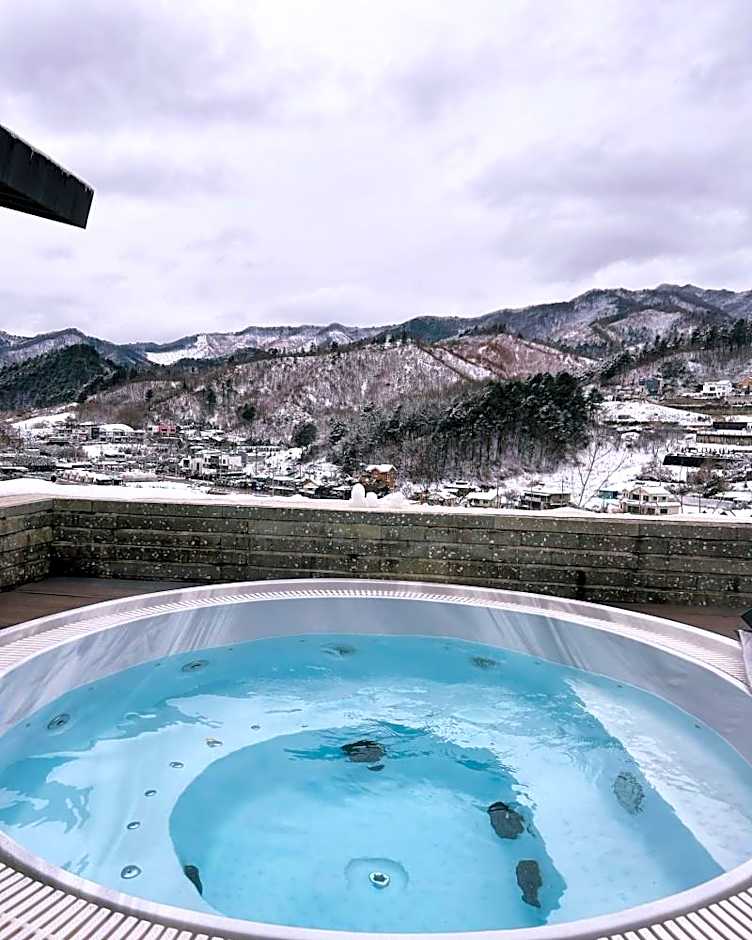 Gapyeong Pool Villa Lavelo Pension