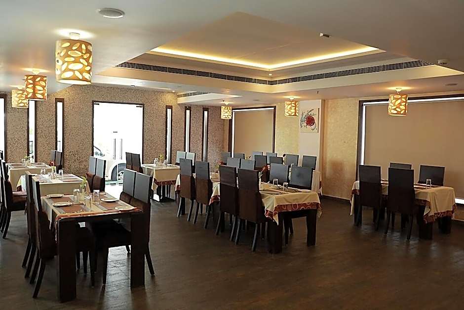 Paravoor Galaxy Hotel