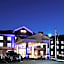 Holiday Inn Express & Suites Sturbridge By IHG