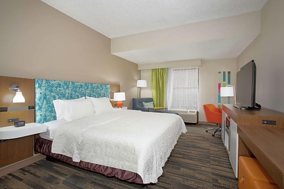 Hampton Inn By Hilton And Suites Kansas City/Merriam