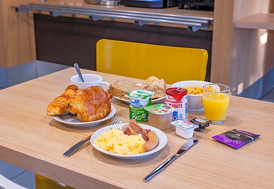 B&B Hotel Saint Etienne - La Terrasse