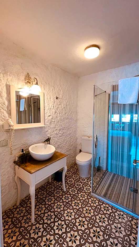 Mina Otel by Adda Alaçatı