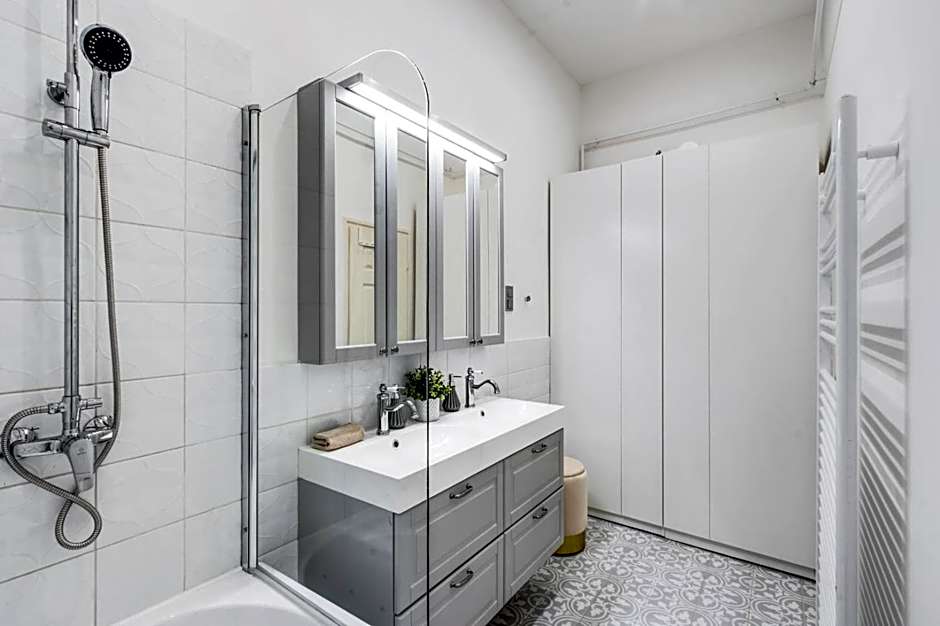 RP1 Apartment