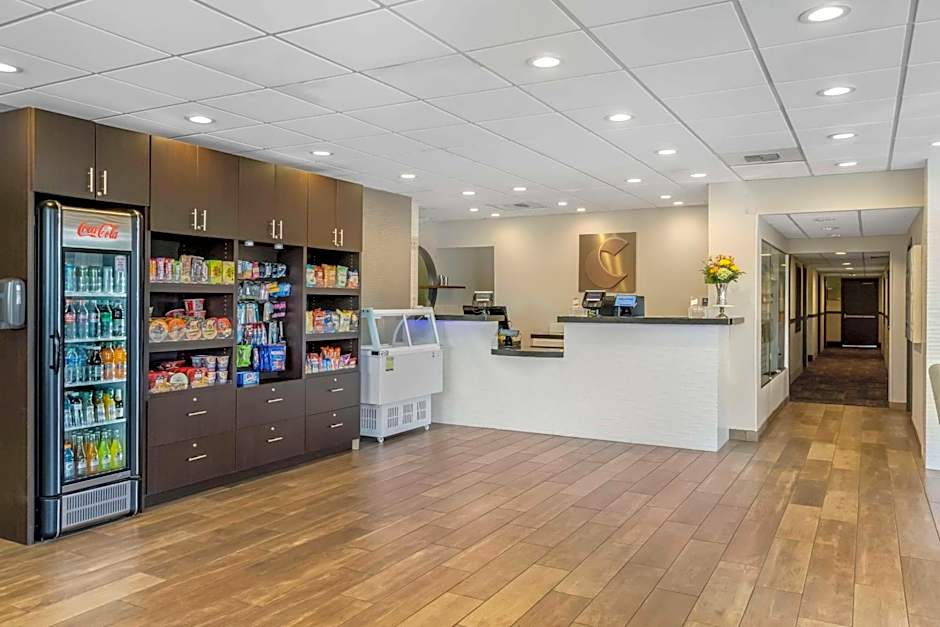 Comfort Inn & Suites Pacific - Auburn