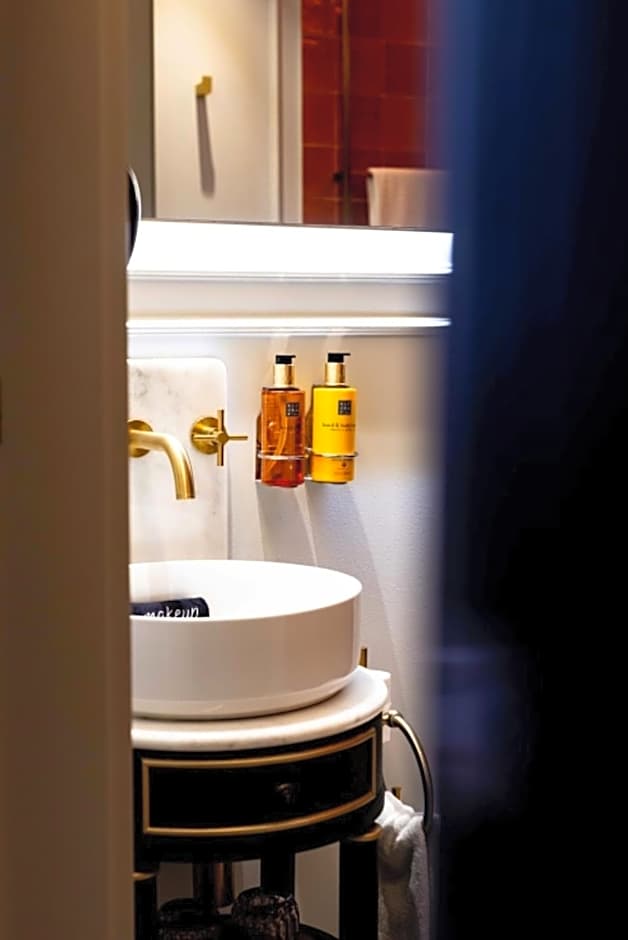 Upon Angels - Adults Only