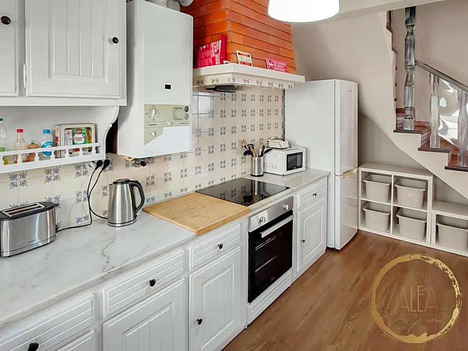 Baleal Classic Waves Guest House