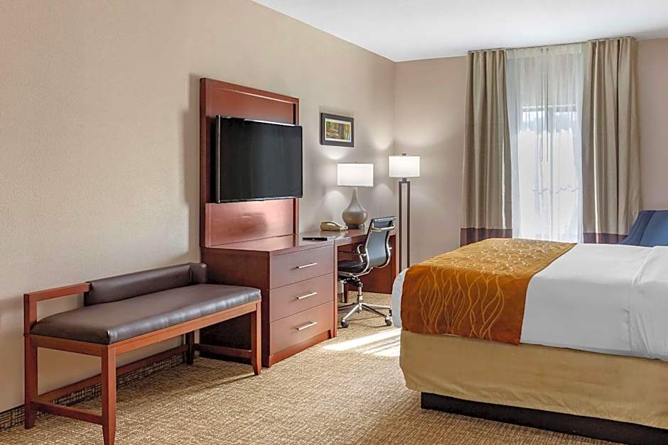 Comfort Inn Smithfield near I-95