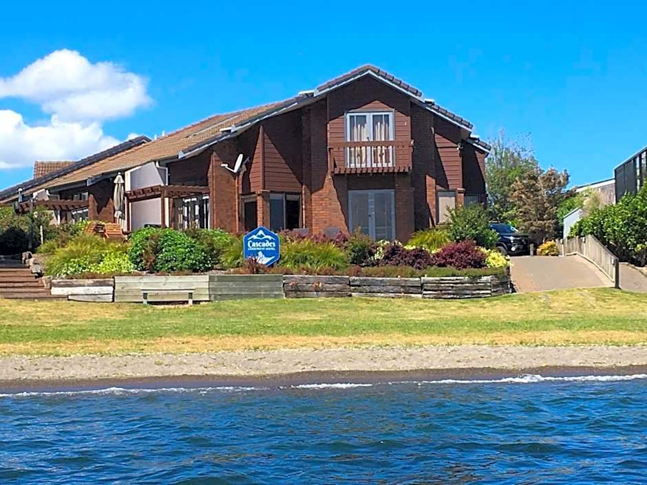Cascades Lakefront Motel