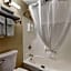 Clarion Pointe Racine - Mount Pleasant