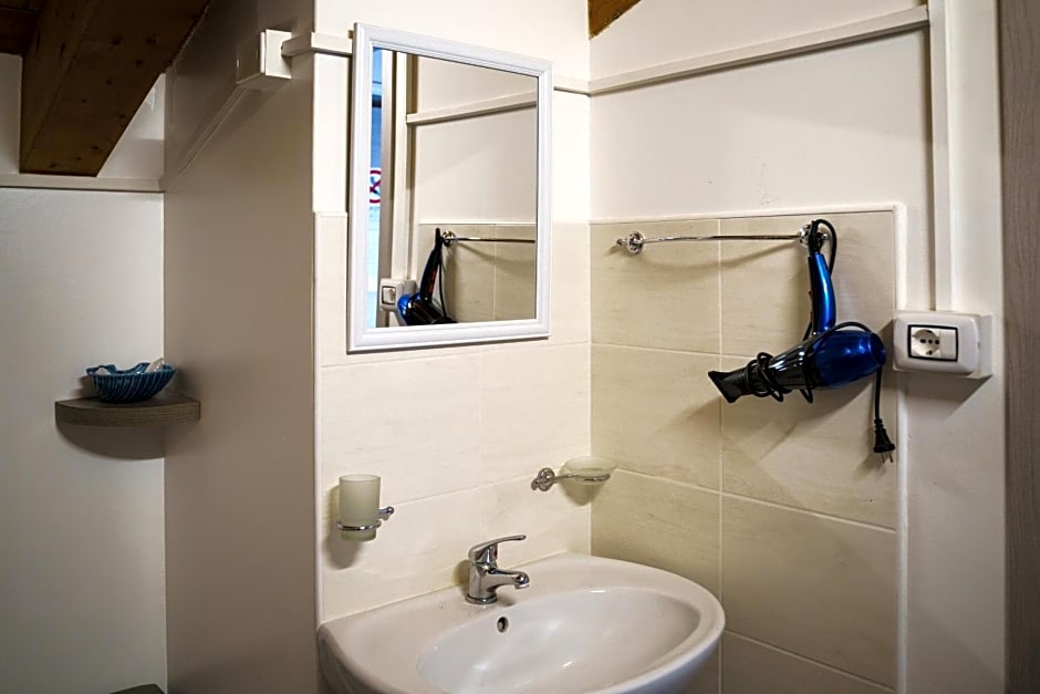 Sansi´s Sapri Camere