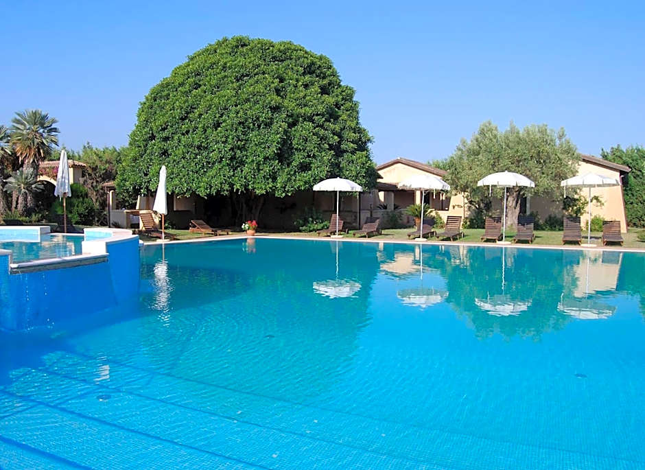 Borghetto Beach Club Resort