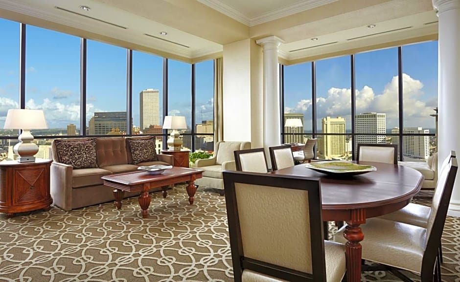 Hilton New Orleans Riverside