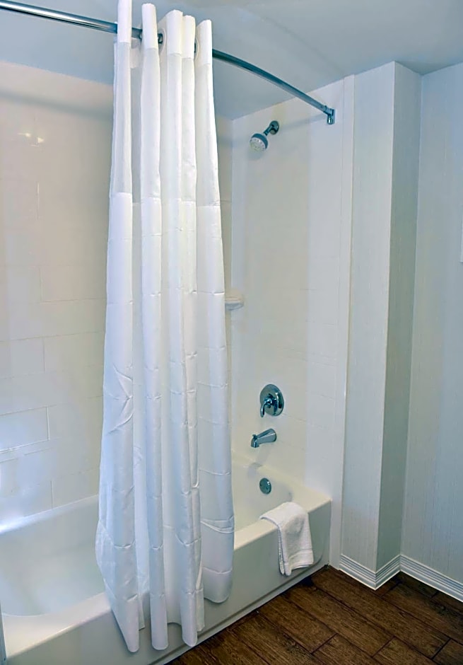 Hampton Inn & Suites Alexandria