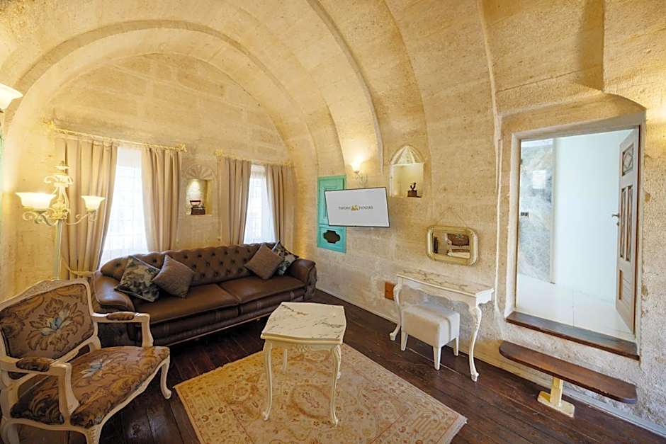 Tafoni Houses Cave Hotel