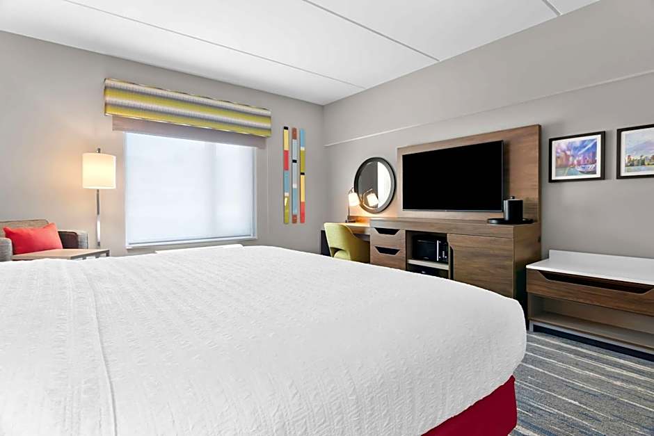 Hampton Inn & Suites Chicago Medical District UIC