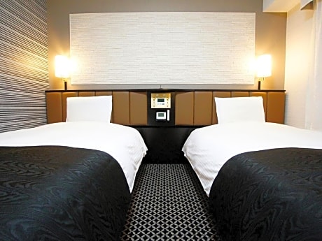 Standard Twin Room - Non-Smoking