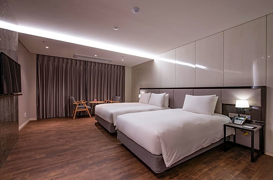 Ramada Suites Geoje