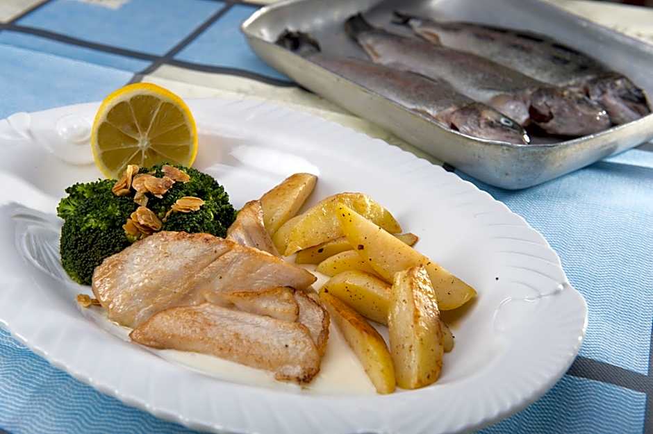 Hotel & Restaurant Waldcafe Hettstedt