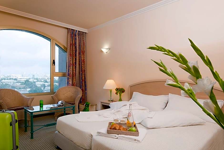 Leonardo Hotel Negev