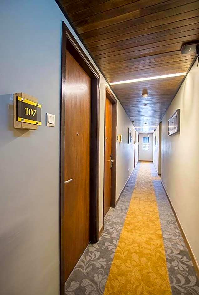 Redpine Boutique Hotel