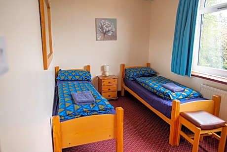 Twin Room with Bathroom