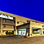La Quinta Inn & Suites by Wyndham Detroit Canton