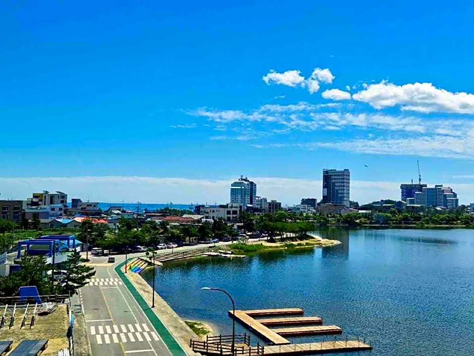 Lakestone&Hotel Sokcho