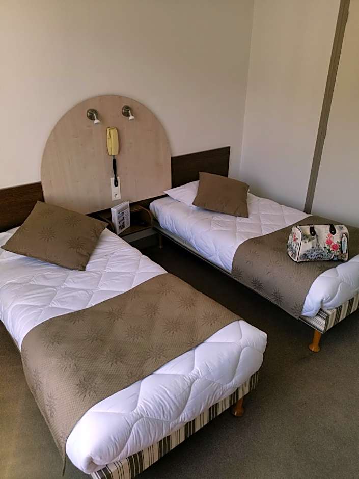 Adonis Lourdes - Notre Dame de la Sarte