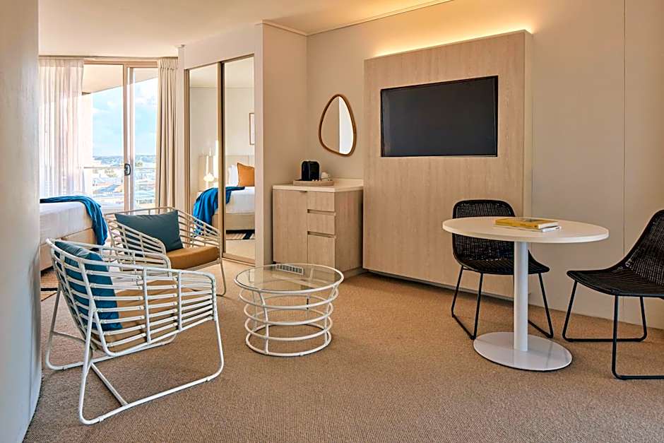 Rydges Cro''a Beachside