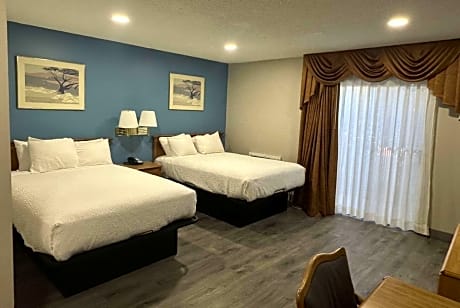 Double Room with Two Double Beds - Non-Smoking