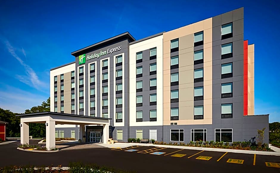 Holiday Inn Express Sarnia - Point Edward By IHG