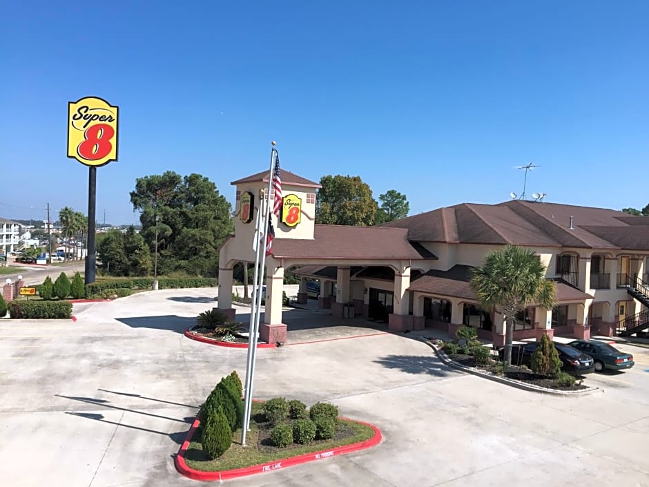 Super 8 by Wyndham Humble/Fm 1960/Hwy 59
