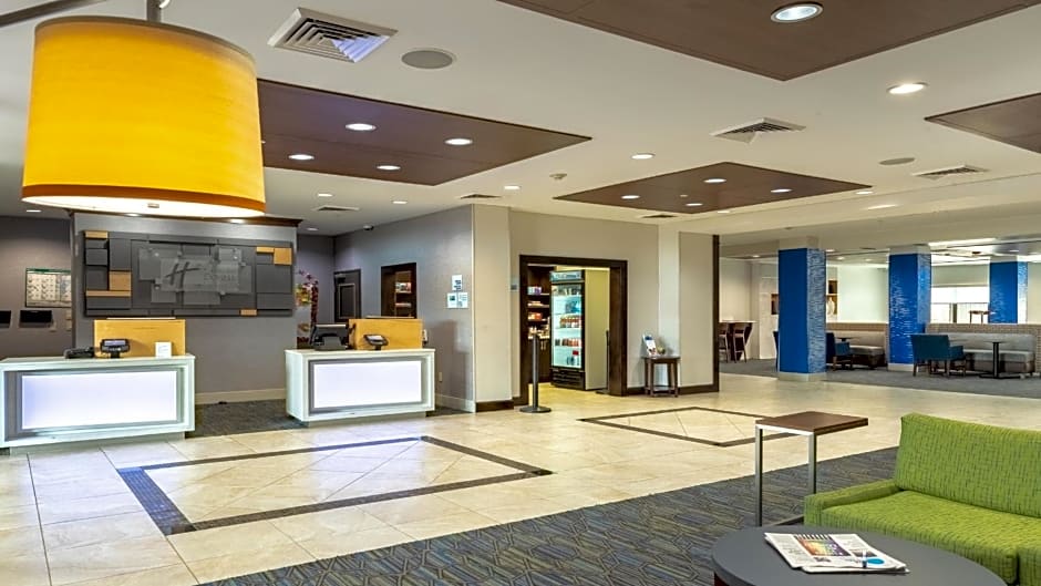 Holiday Inn Express & Suites Houston South - Near Pearland, an IHG Hotel