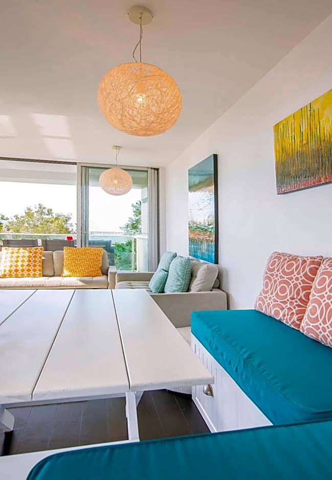 Photo 1 of 4 of Executive 2 Bedroom Apartment, Partial Sea View