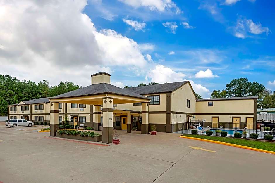Best Western Pineywoods Inn