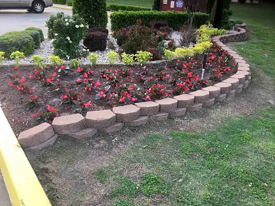 Muskogee Inn And Suites